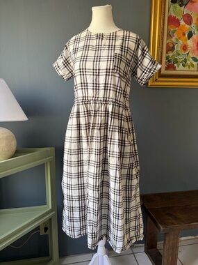 Rylee + Cru Cream and Black Plaid Short Sleeve Midi Dress